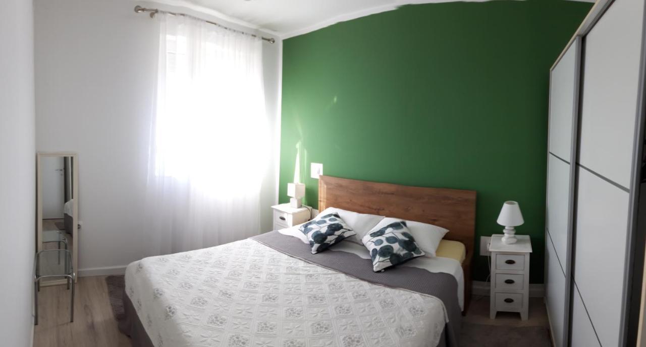 Apartment Lili In Pet Friendly, Free Parking Zadar
