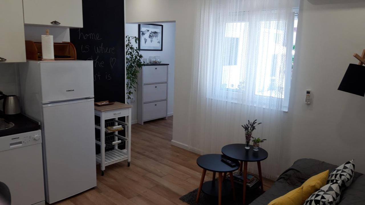 Lili In Pet Friendly, Free Parking Appartement